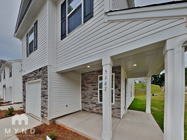 5167 Hyrule Dr in Charlotte, NC - Building Photo - Building Photo