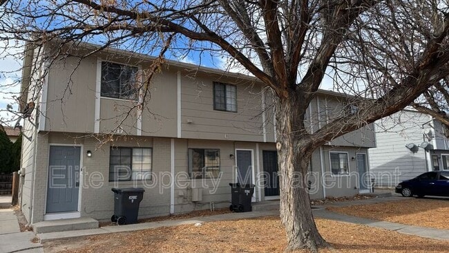 property at 25 Royal Crest Dr