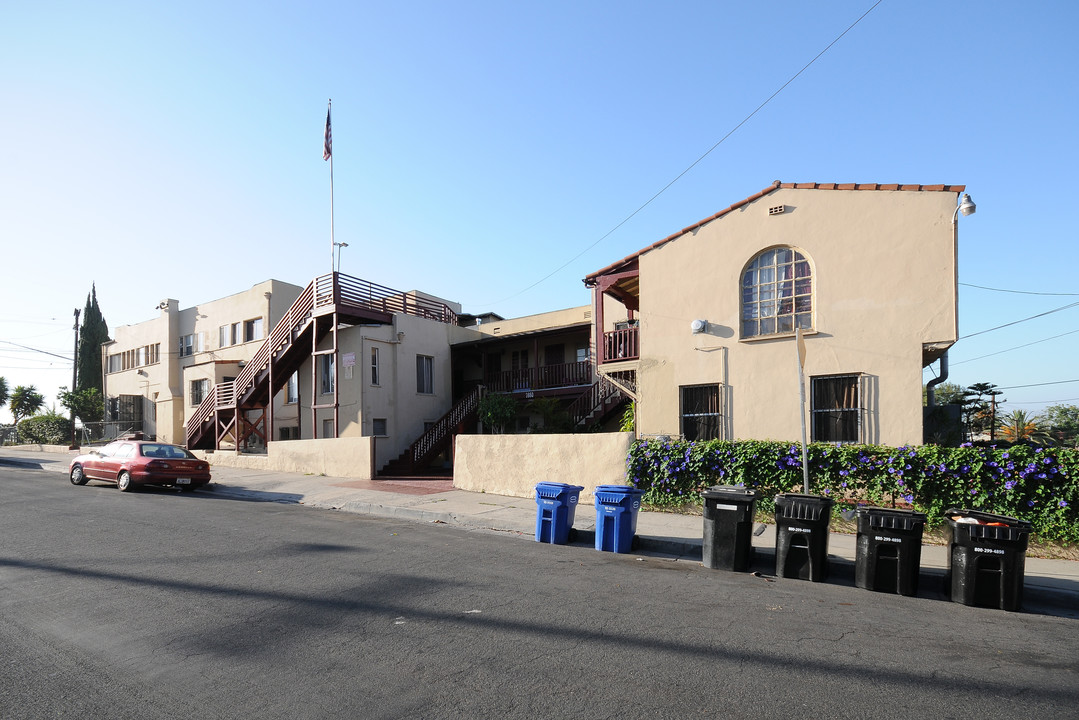 3860 Eagle St in Los Angeles, CA - Foto de edificio