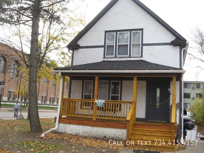 property at 936 Mary St