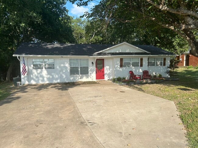 604 Overlook Dr in Midlothian, TX - Building Photo - Building Photo