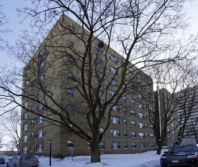 Tiffany Apartments in Ottawa, ON - Building Photo - Building Photo