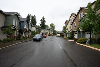 Marymoor Ridge Condominiums in Redmond, WA - Building Photo - Building Photo