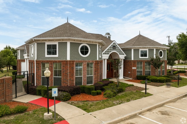 Tower Ridge Apartments in Corinth, TX - Building Photo - Building Photo