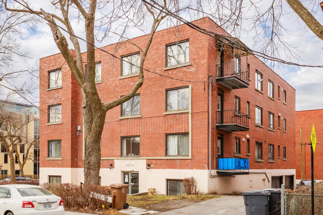 4975 Édouard-Montpetit Boul in Montréal, QC - Building Photo