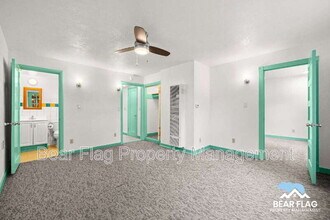 2505 S St in Sacramento, CA - Building Photo - Building Photo