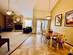 11408 Galleria Dr in Tampa, FL - Building Photo - Building Photo