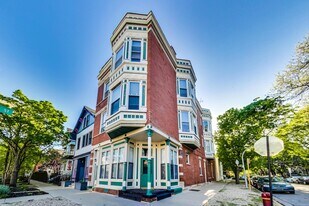 2835 N Racine Ave, Unit 2r in Chicago, IL - Building Photo