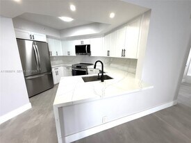 6767 Collins Ave in Miami, FL - Building Photo