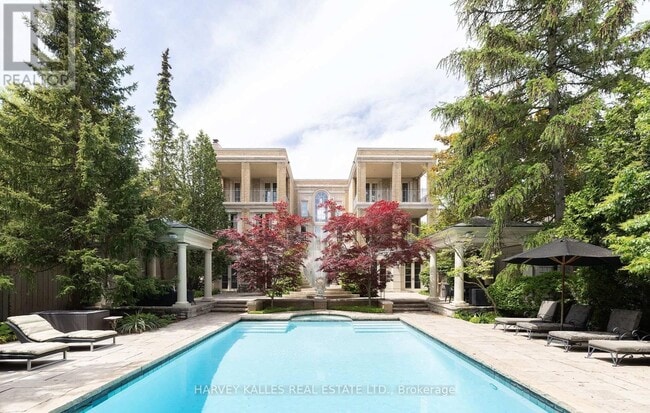 property at 173 Dunvegan Rd.