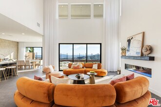 20668 Hummingbird Ct in Los Angeles, CA - Building Photo - Building Photo