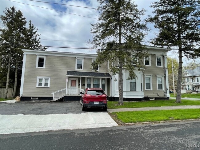 property at 44 Bridge St