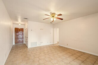 104 Paloma Dr in Del Rio, TX - Building Photo - Building Photo