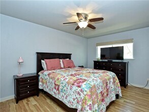 1513 Travis Heights Blvd in Austin, TX - Building Photo - Building Photo