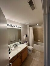 40 E Northwest Hwy, Unit Downtown Condo in Mount Prospect, IL - Building Photo - Building Photo