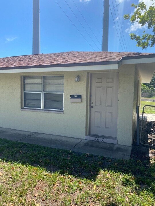 3734 67th Ave N in Pinellas Park, FL - Building Photo