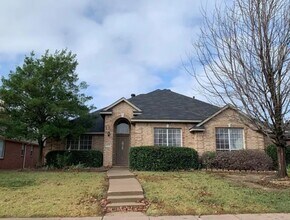 9229 Daystar Dr in Plano, TX - Building Photo - Building Photo