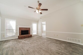 6857 Dovefield Ln in Memphis, TN - Building Photo - Building Photo