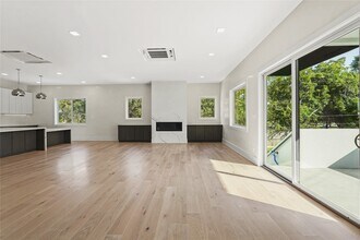 4903 Braesvalley Dr in Houston, TX - Building Photo - Building Photo