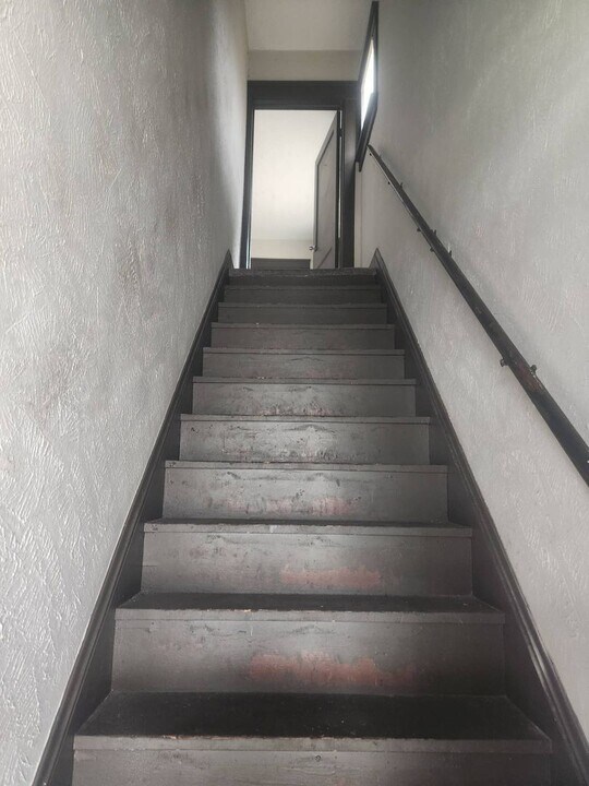 13821 Othello Ave-Unit -Up Unit in Cleveland, OH - Building Photo