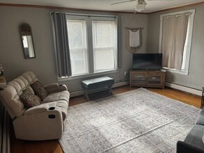 91 Central St in Brattleboro, VT - Foto de edificio - Building Photo