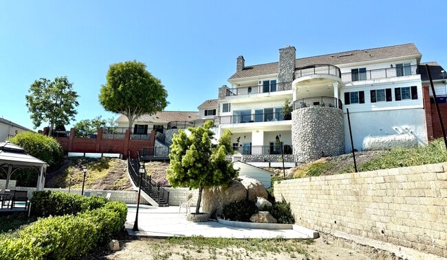 9589 Alto Dr, Unit 9589 in La Mesa, CA - Foto de edificio - Building Photo
