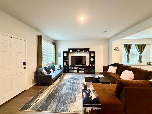 5664 Shore Point Trl in Fort Worth, TX - Building Photo - Building Photo