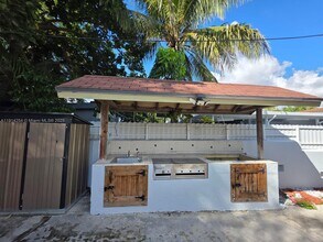 2970 SW 17th St in Miami, FL - Building Photo - Building Photo