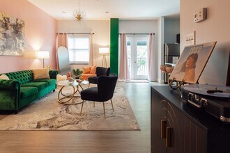 202 E Main St in Johnson City, TN - Building Photo - Building Photo