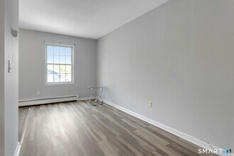 614 Earl Ave in Bridgeport, CT - Building Photo - Building Photo