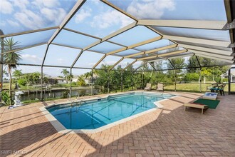 201 SE 28th Terrace in Cape Coral, FL - Building Photo - Building Photo