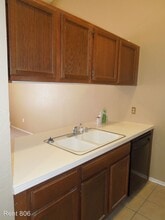 123 N Troy Ave in Lubbock, TX - Building Photo - Building Photo