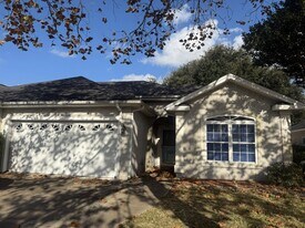 179 Cypress Run Dr in Brunswick, GA - Building Photo