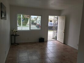 1030 E 21st St in Long Beach, CA - Building Photo