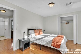 74 Dunboy St in Boston, MA - Building Photo - Building Photo