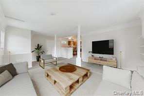 15 Park Pl in Hyde Park, NY - Building Photo - Building Photo