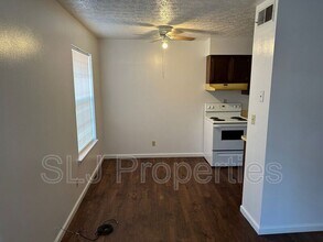 428 Locust St in Jeffersonville, IN - Building Photo - Building Photo