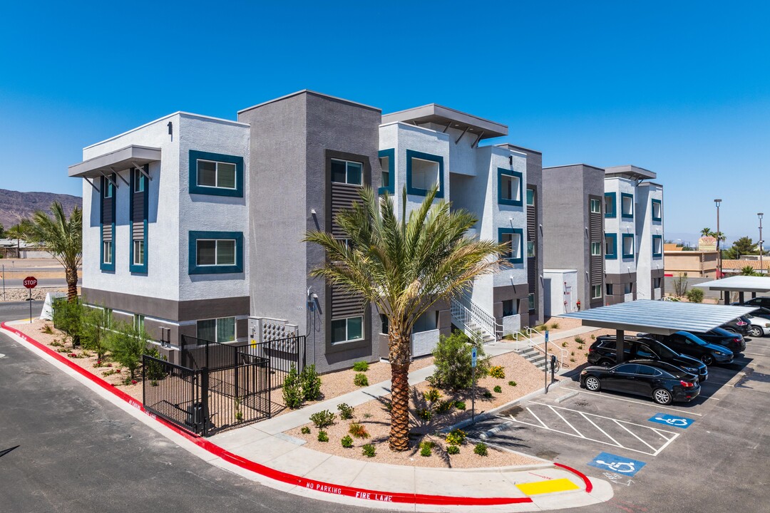 Summit on Boulder in Henderson, NV - Building Photo