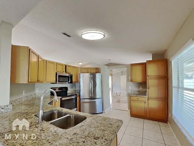 108 Pine Bark Way in Kissimmee, FL - Building Photo - Building Photo