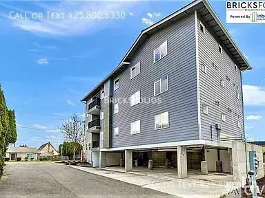 property at 16118 179th Ave SE