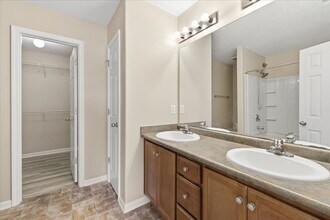 135 Fox Glen Ct in Port Wentworth, GA - Building Photo - Building Photo