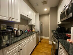 402 Marlborough St, Unit 2 in Boston, MA - Building Photo - Building Photo