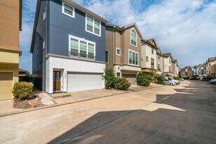 3210 Clearview Cir in Houston, TX - Building Photo