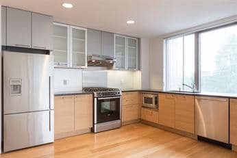 303 Third St, Unit 000 in Cambridge, MA - Building Photo - Building Photo