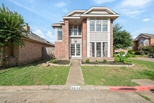 8629 Kinghaven St in Houston, TX - Building Photo