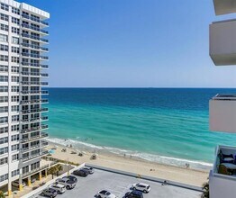 3001 S Ocean Dr, Unit 1007 in Hollywood, FL - Building Photo - Building Photo