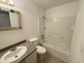 6990 Dunsbach Way in Las Vegas, NV - Building Photo - Building Photo