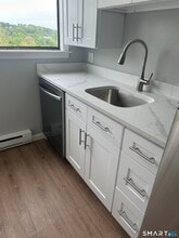 5 Nabby Rd in Danbury, CT - Building Photo - Building Photo