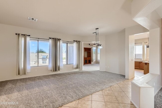 35006 N 27th Ave in Phoenix, AZ - Foto de edificio - Building Photo