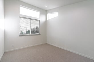 New Construction Luxury Townhomes - 352 E. Bakerview Road in Bellingham, WA - Building Photo - Interior Photo